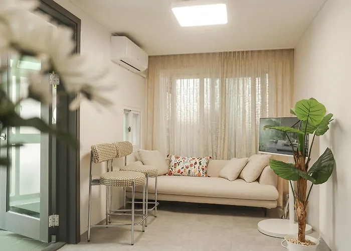 Sunshine House Hongdae *